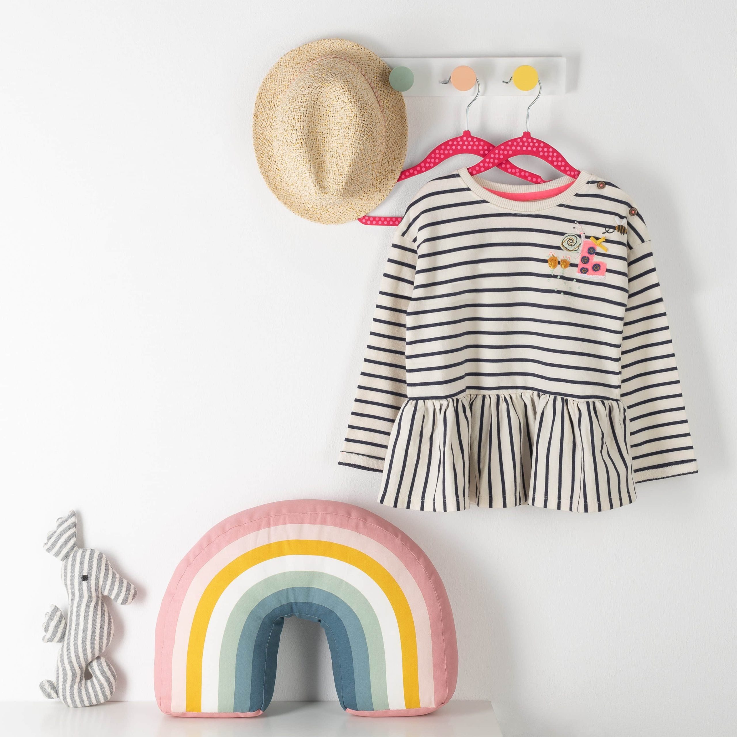 Aufbewahrung Laleni Laleni Kinderkleiderbügel mit Samtbezug – rutschfeste Babybügel (30-tlg), 360° drehbar, platzsparend – Ideal für Kleiderschrank-Organisation Pink Gepun