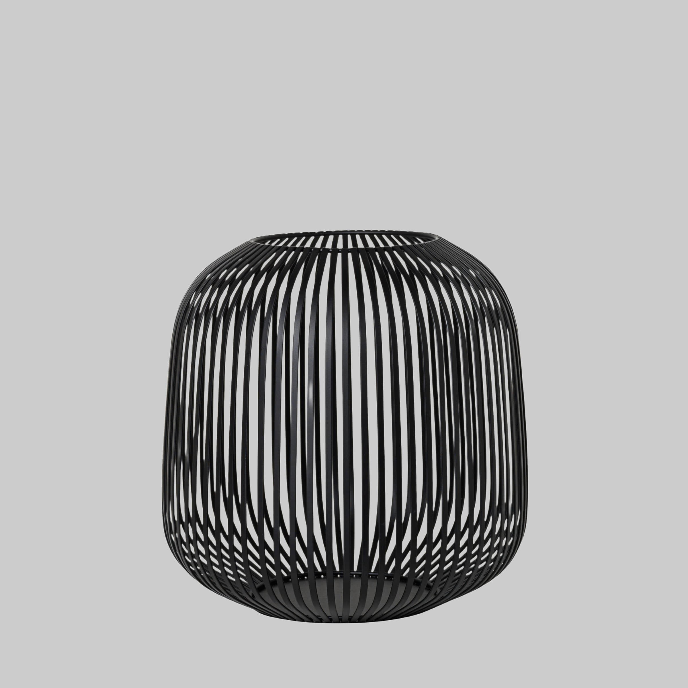 blomus LITO Windlicht 3er Set - Stylische Stahl-Laternen in S/M/L (17-45cm) als Kerzenhalter & Deko - Pulverbeschichtete Outdoor/Indoor Beleuchtung von Flöz Design Black blomus Dekoration