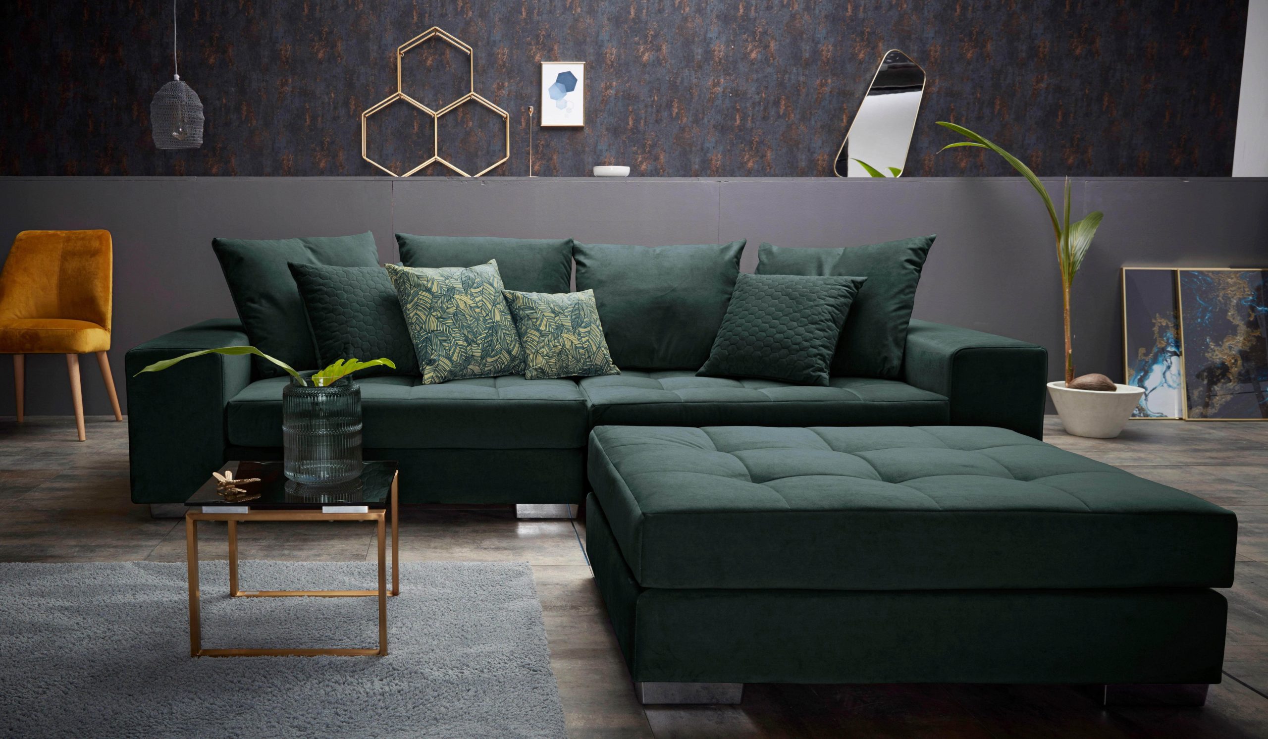 INOSIGN »Vale« XXL-Sofa mit Steppdesign | Federkern & inkl. Zierkissen | FSC®-Holz | 220cm Komfortsofa für Wohnzimmer grün Sofas INOSIGN