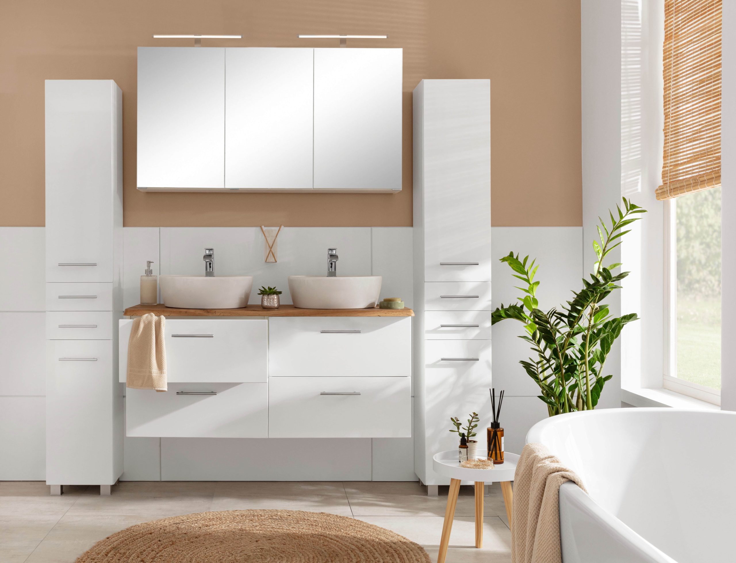 welltime Welltime Hochschrank Trento | 30cm schmaler Bad-Seitenschrank mit Stauraum | MDF-Fronten & Edelstahlgriffe | Verschiedene Farben | Made in Germany weiß Schränke